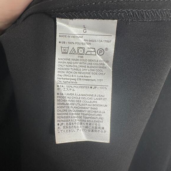 Banana Republic Women’s Button Front Blouse Large Black Satin Long Sleeve NWT - Picture 3 of 6